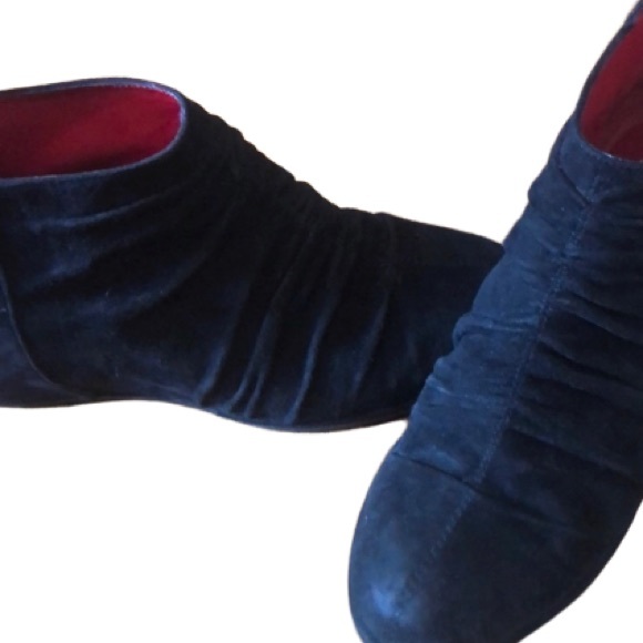 ♠️ITALIAN BOOTIES♠️ - Picture 1 of 5